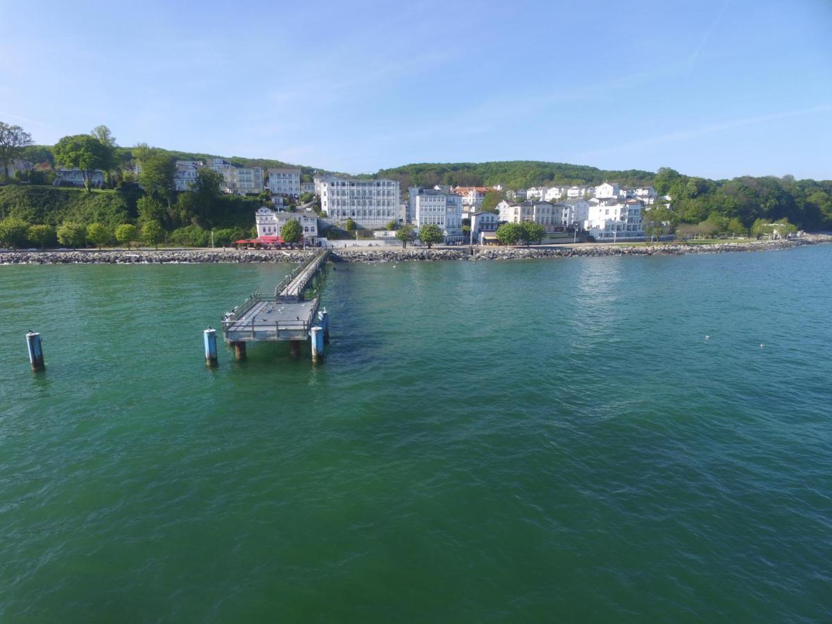 Faehrblick - Pension Direkt Am Wasser ザスニッツ エクステリア 写真