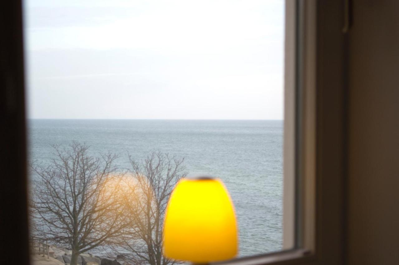 Faehrblick - Pension Direkt Am Wasser ザスニッツ エクステリア 写真